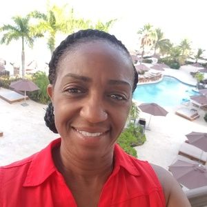 Meet your Posher, Lashunda